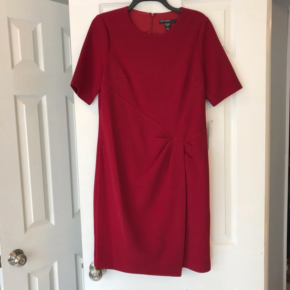 👗🆕Maggy London Red Sheath Dress, Size 10👗